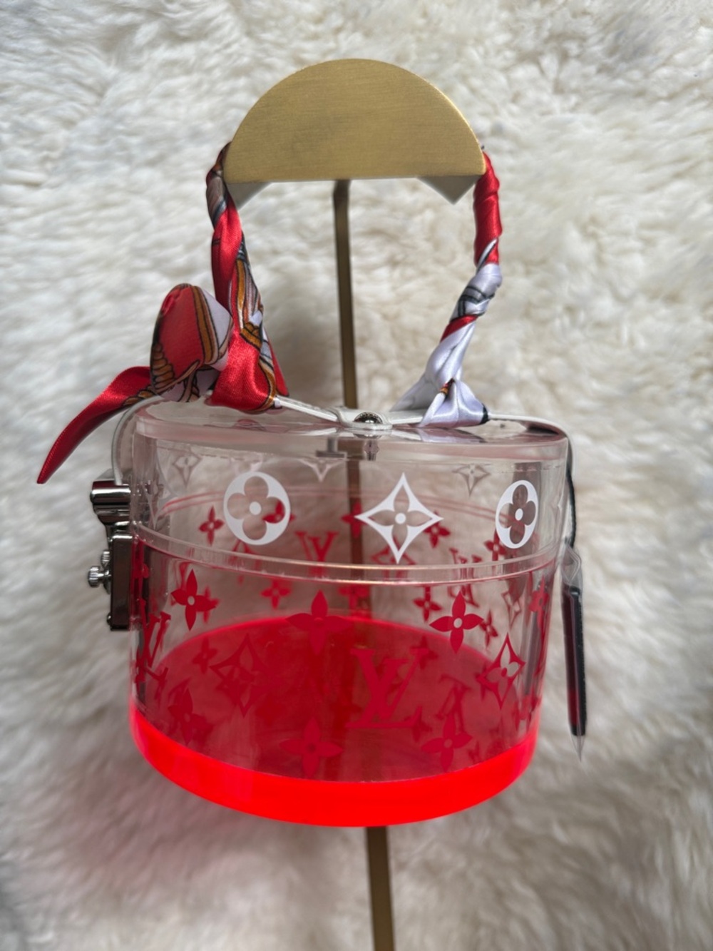 Louis Vuitton Clear Monogram Scott Case and Silk Scarf - White and Neon Red - Picture 3 of 9